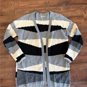 Gimmicks by BKE Black and Gray Striped Cardigan